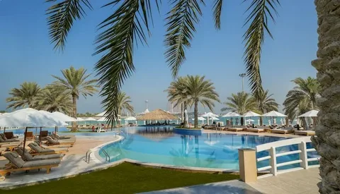 Cheap Swimming pool and landscaping companies in Dubai , Abu Dhabi 