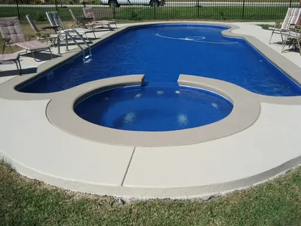 Fiberglass Swimming Pools made in UAE