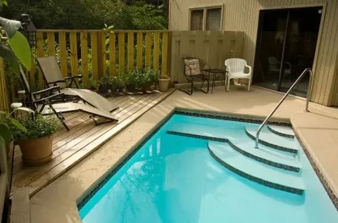 What is the best size pool for a small backyard?