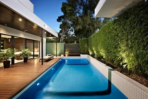 Best Pool Designs for Family Homes in Dubai
