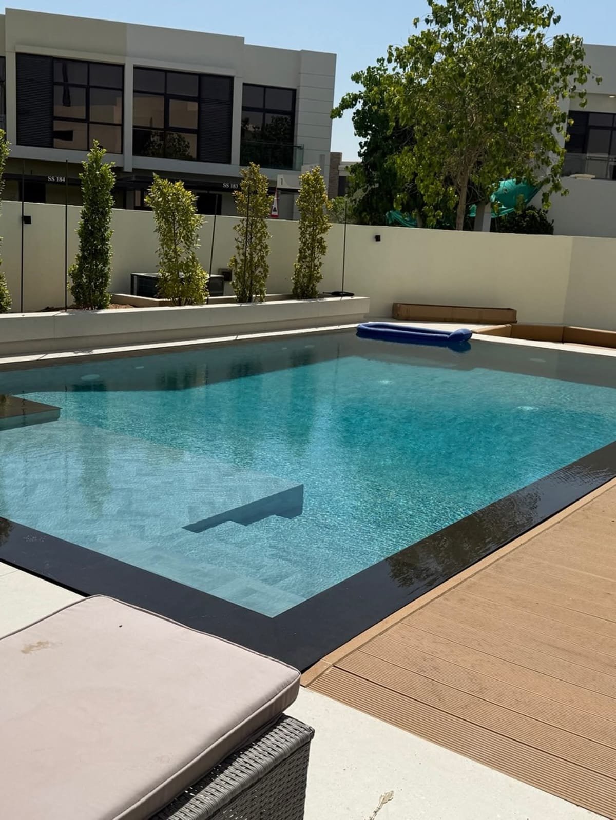 Affordable swimming pool contractors Dubai | top pool contractors in Dubai