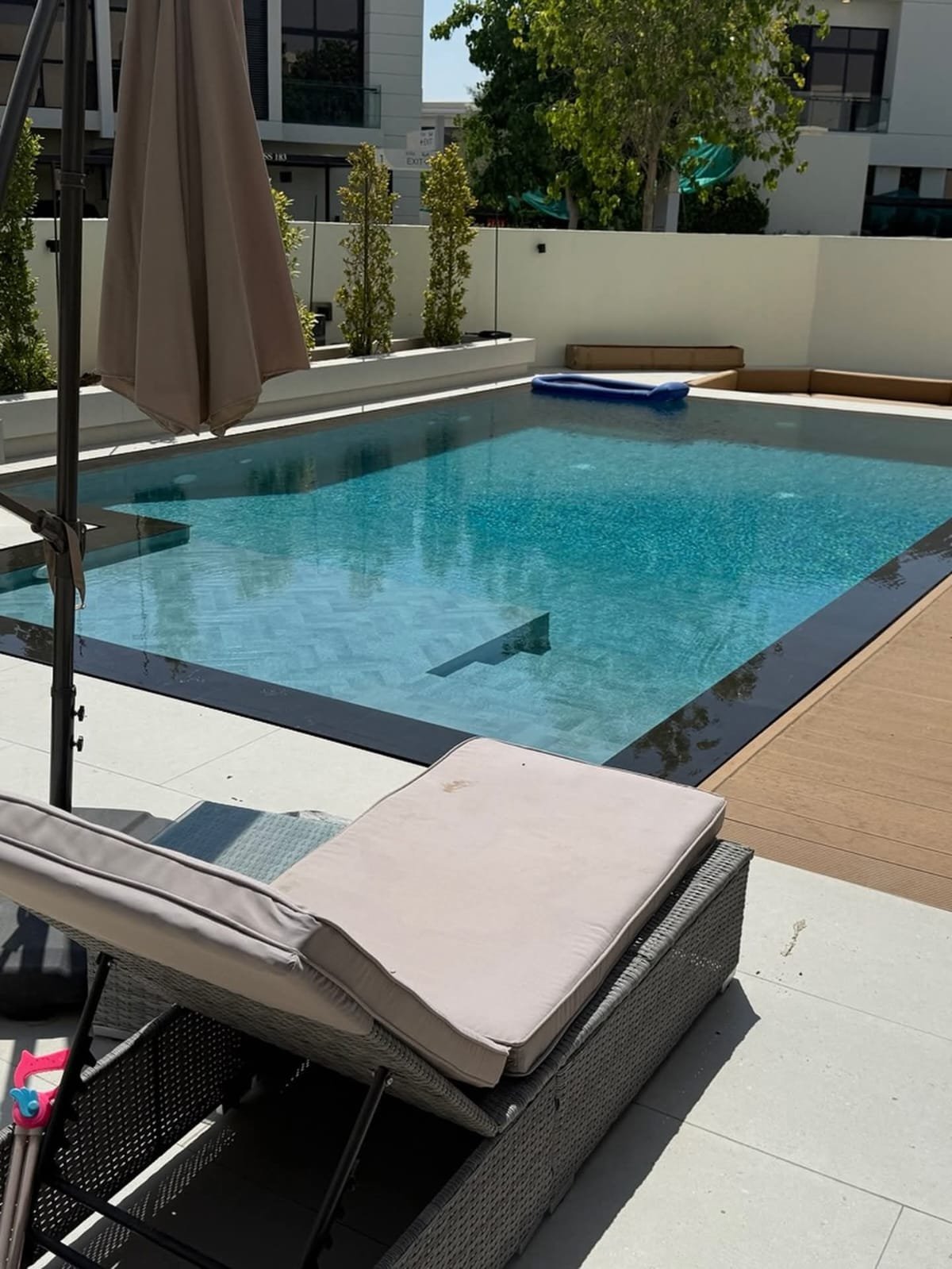 Affordable swimming pool contractors Dubai | top pool contractors in Dubai