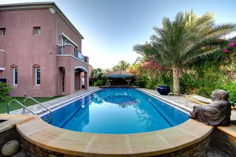 How Much Does It Cost to Build Pool in Dubai