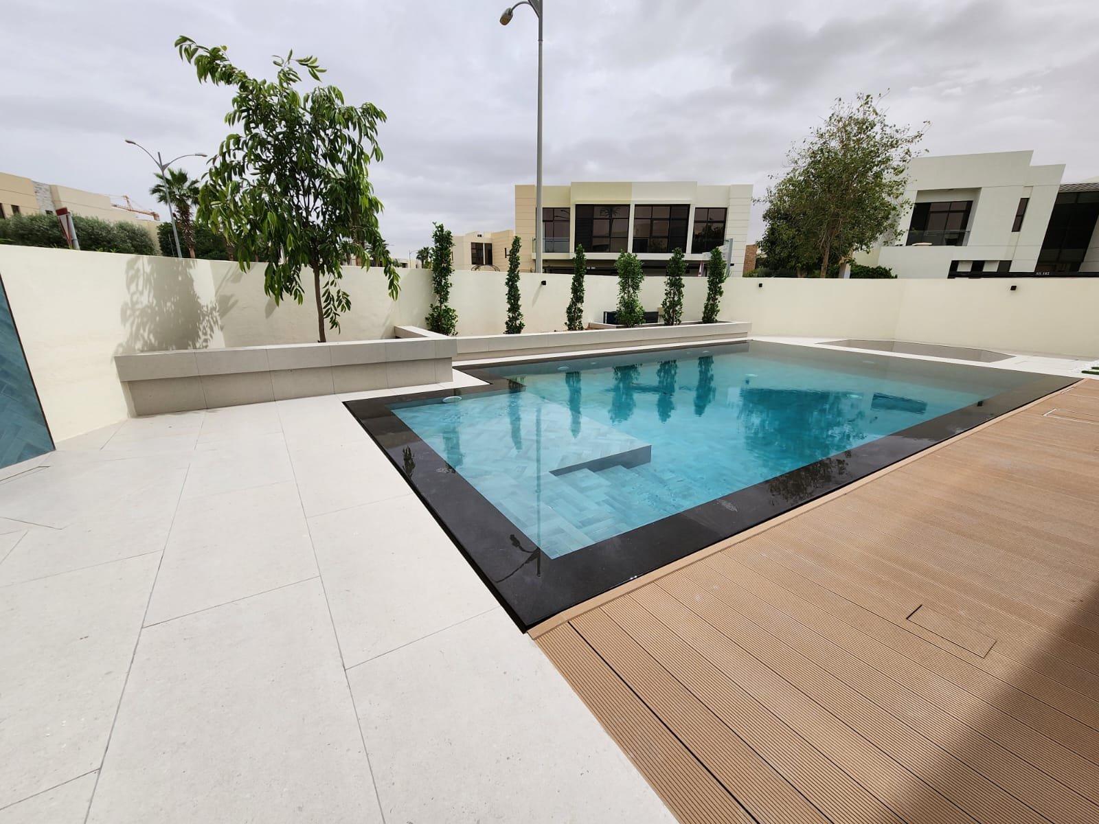 Luxury Projects Of Swimming Pool Contractor Dubai